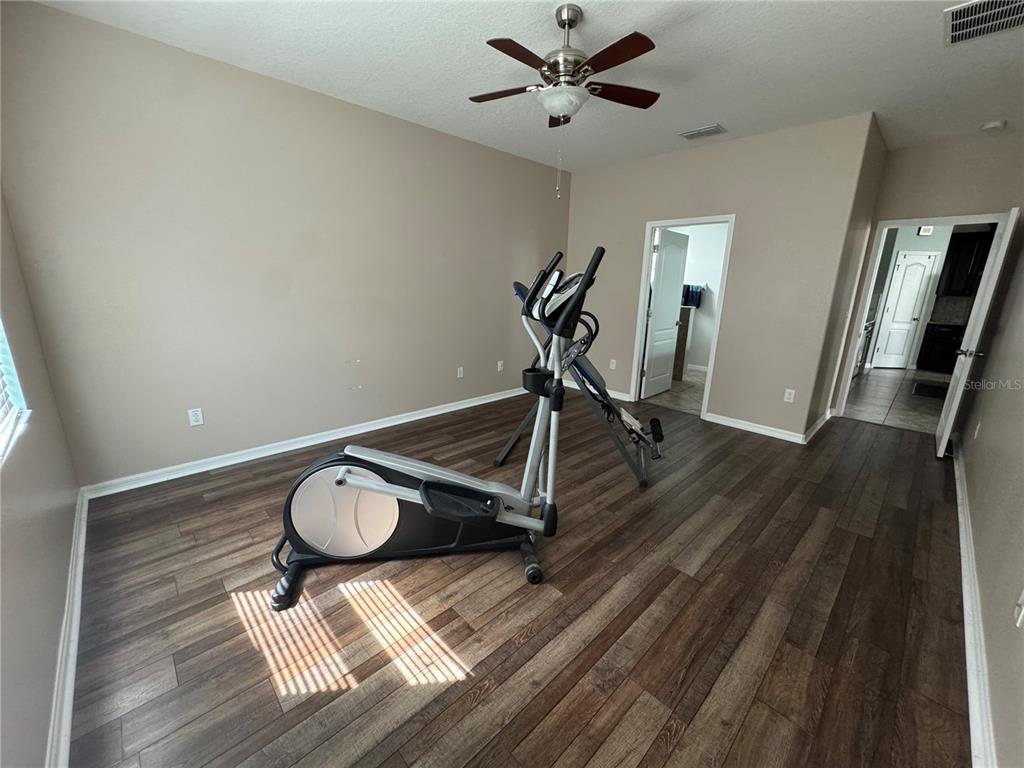 11832 Lake Boulevard New Port Richey, FL 34655 - Photo 20 of 58 a view of a room with gym equipment