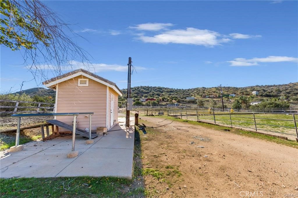 6401 Hubbard Road Acton, CA 93510 - Photo 16 of 20 a view of a terrace with chairs
