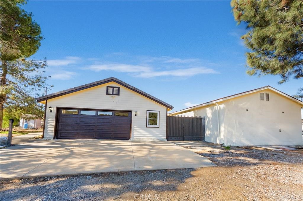 6401 Hubbard Road Acton, CA 93510 - Photo 3 of 21