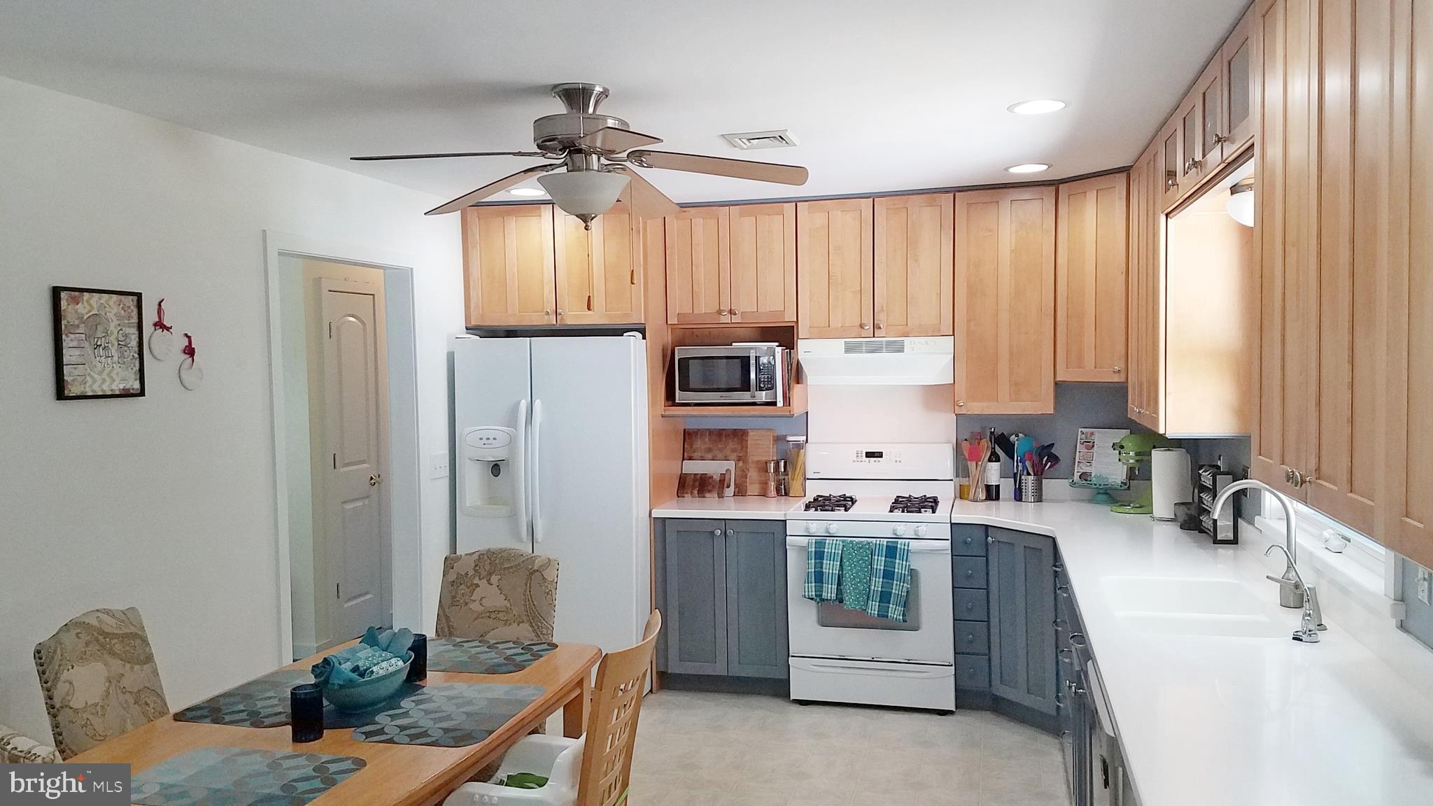 110 West Village Road Elkton, MD 21921 - Photo 8 of 23 Kitchen 12 x 18
