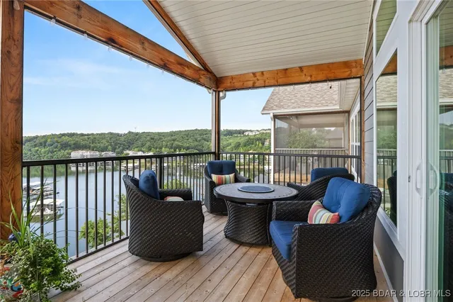 $679,000 | 62 Barolo Lane, Unit 22A, Camdenton, MO 65020