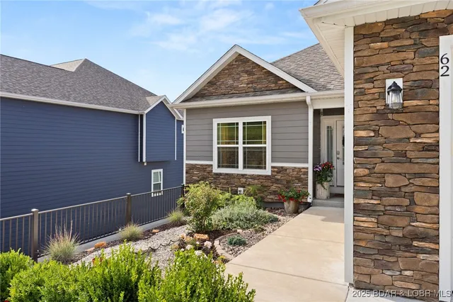 $679,000 | 62 Barolo Lane, Unit 22A, Camdenton, MO 65020