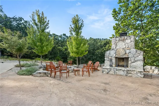 $679,000 | 62 Barolo Lane, Unit 22A, Camdenton, MO 65020