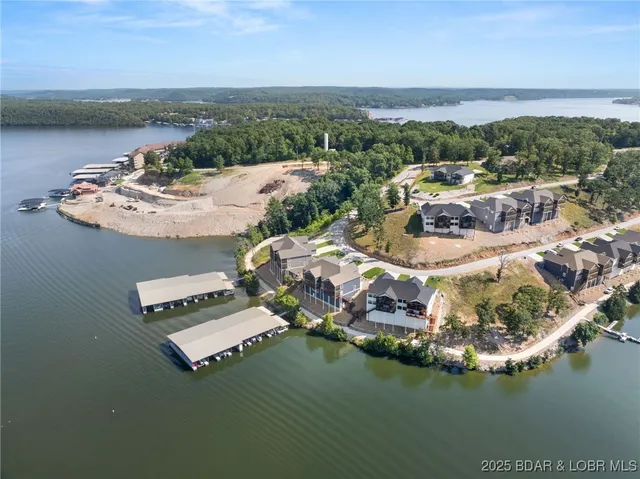 $679,000 | 62 Barolo Lane, Unit 22A, Camdenton, MO 65020