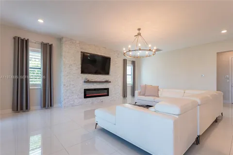 $8,000 | 8555 East Baypoint Circle, Parkland, FL 33076