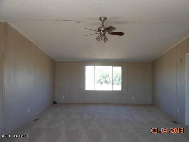550 North Brahma Road Vail, AZ 85641 - Photo 5 of 32 Gallery Image 5