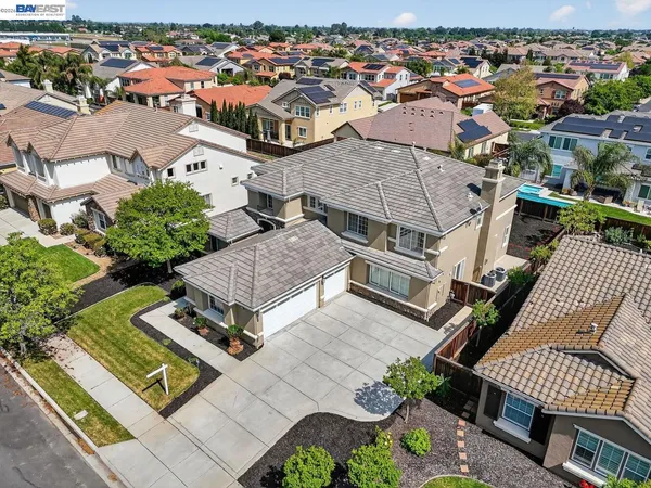 $1,248,000 | 2024 Fitzgerald Way, Brentwood, CA 94513