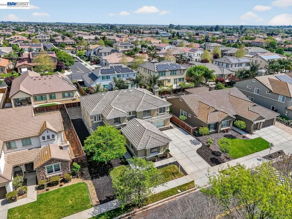 $1,248,000 | 2024 Fitzgerald Way, Brentwood, CA 94513