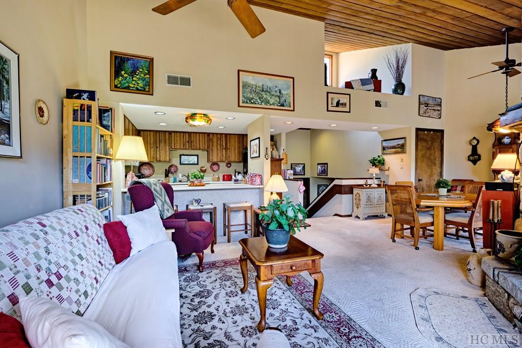 81 Emerald Ridge Road, Unit 39 Sapphire, NC 28774 - Photo 7 of 19 Gallery Image 7