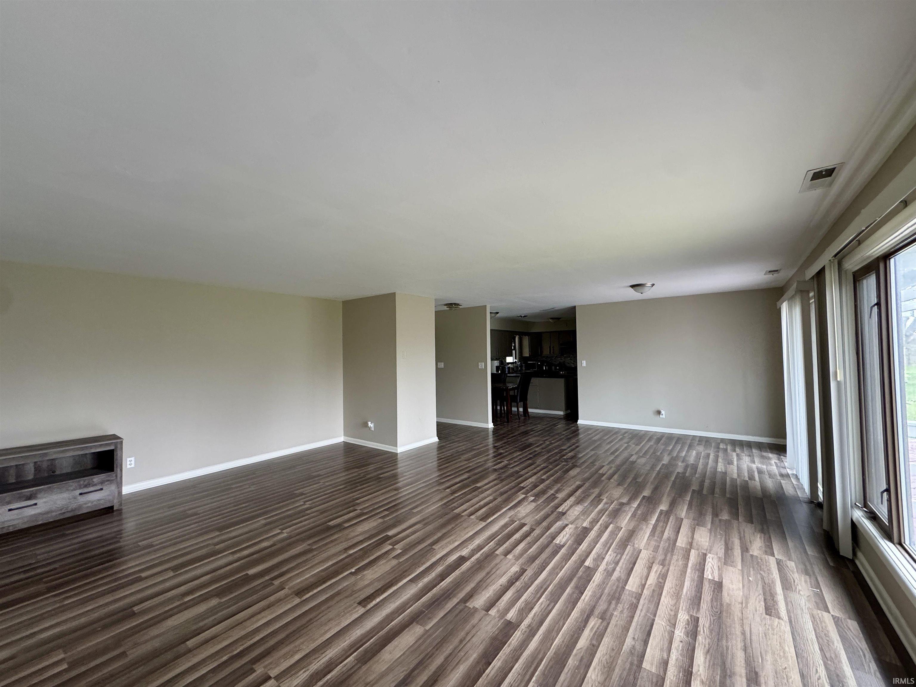 2729 Inwood Drive Fort Wayne, IN 46815 - Photo 3 of 17