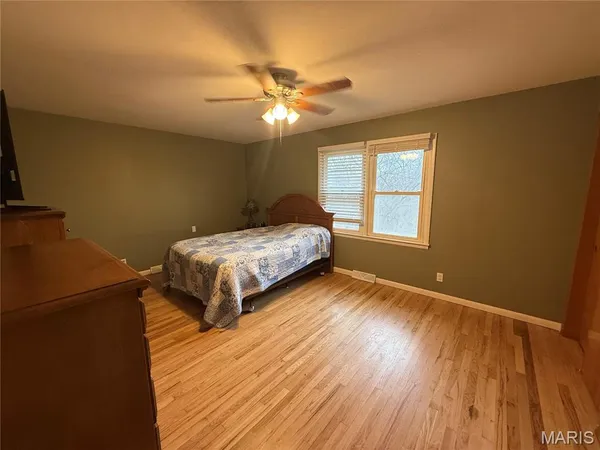 $274,900 | 5 North Penn Street, Bowling Green, MO 63334