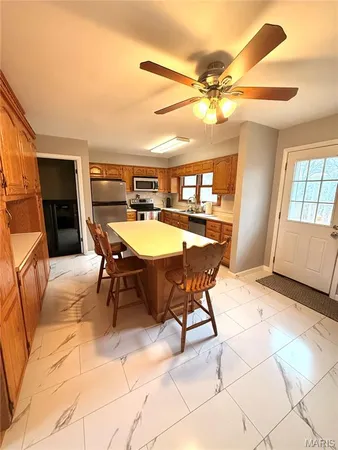 $274,900 | 5 North Penn Street, Bowling Green, MO 63334