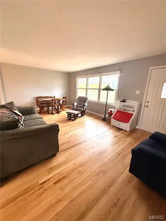 $274,900 | 5 North Penn Street, Bowling Green, MO 63334