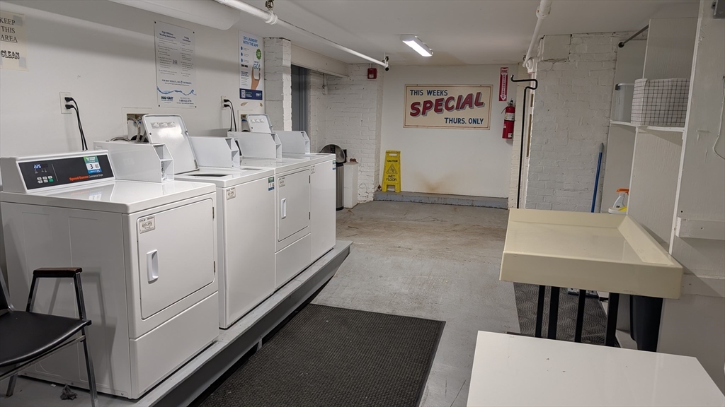 9 Appleton Street, Unit 403 Boston, MA 02116 - Photo 13 of 16