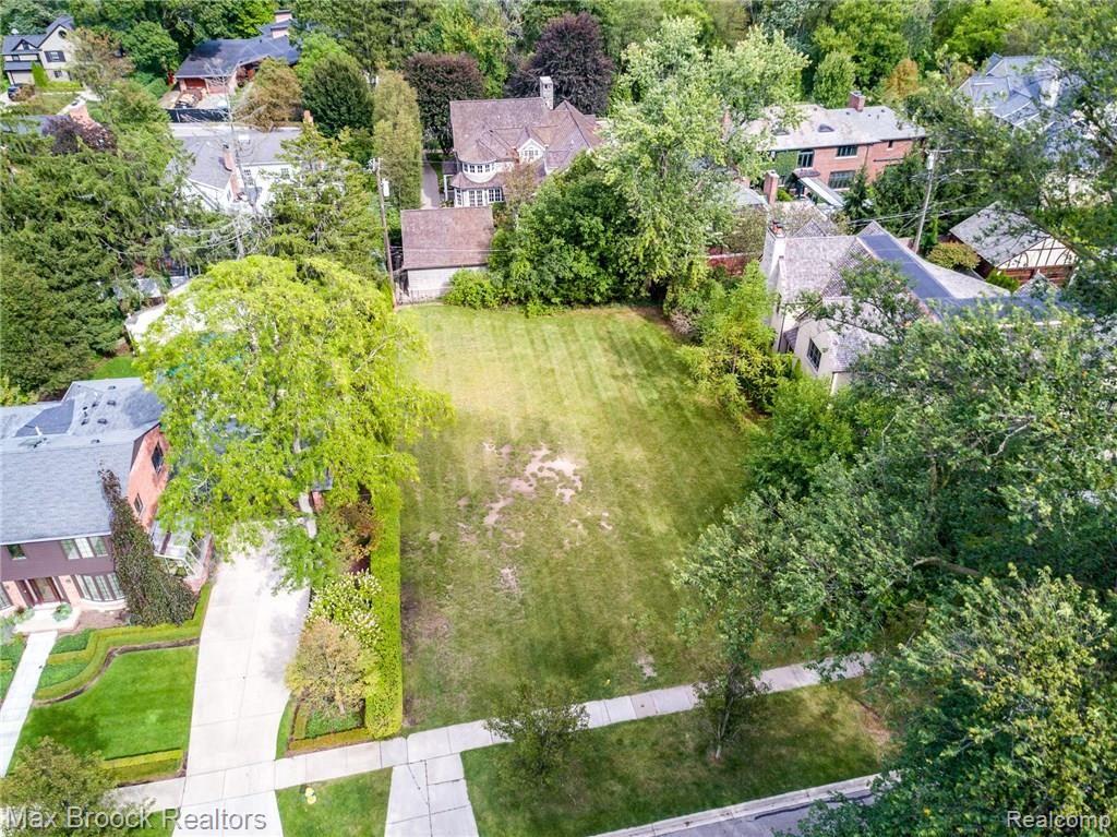 379 Aspen Road Birmingham, MI 48009 - Photo 5 of 8