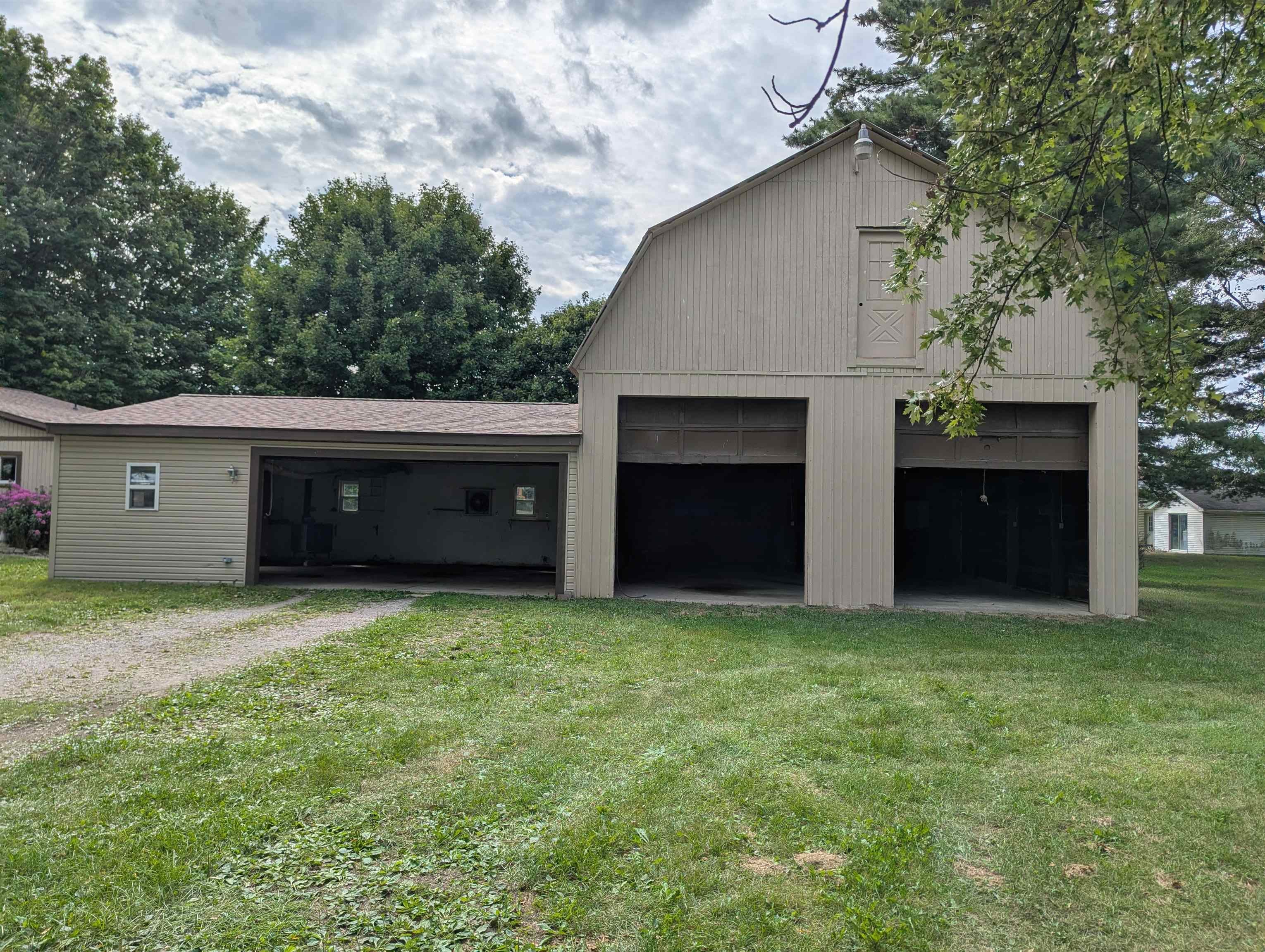 4407 North State Road Davison, MI 48423 - Photo 15 of 24 Gallery Image 15