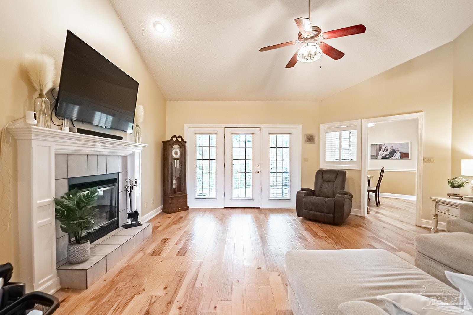 3239 Cobblestone Drive Pace, FL 32571 - Photo 8 of 36