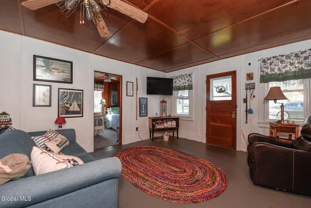 $274,898 | 172 Lake Road, Westerlo, NY 12023