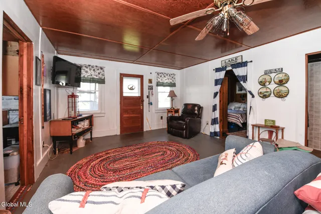 $274,898 | 172 Lake Road, Westerlo, NY 12023