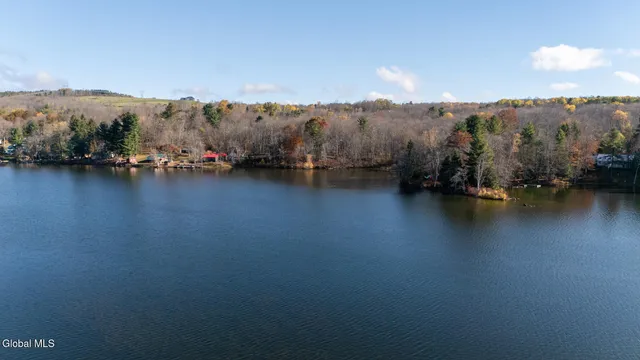 $274,898 | 172 Lake Road, Westerlo, NY 12023