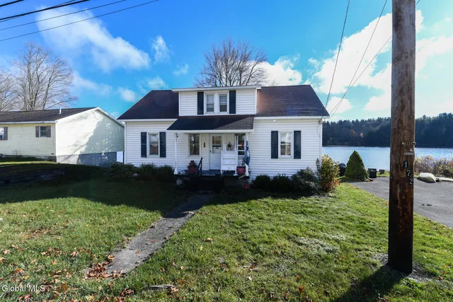 $274,898 | 172 Lake Road, Westerlo, NY 12023