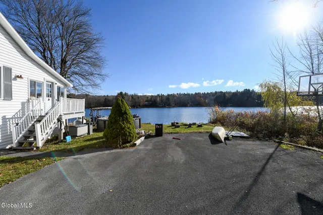 $274,898 | 172 Lake Road, Westerlo, NY 12023