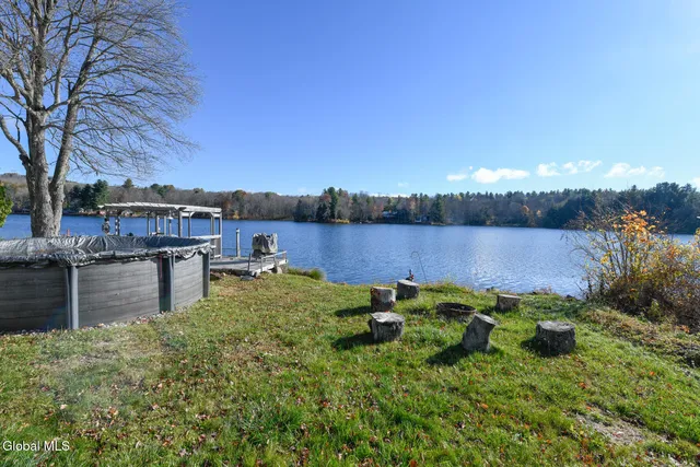 $274,898 | 172 Lake Road, Westerlo, NY 12023