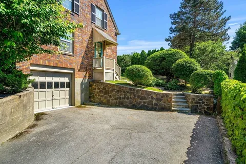 $1,195,000 | 3 Vassar Road, Marblehead, MA 01945