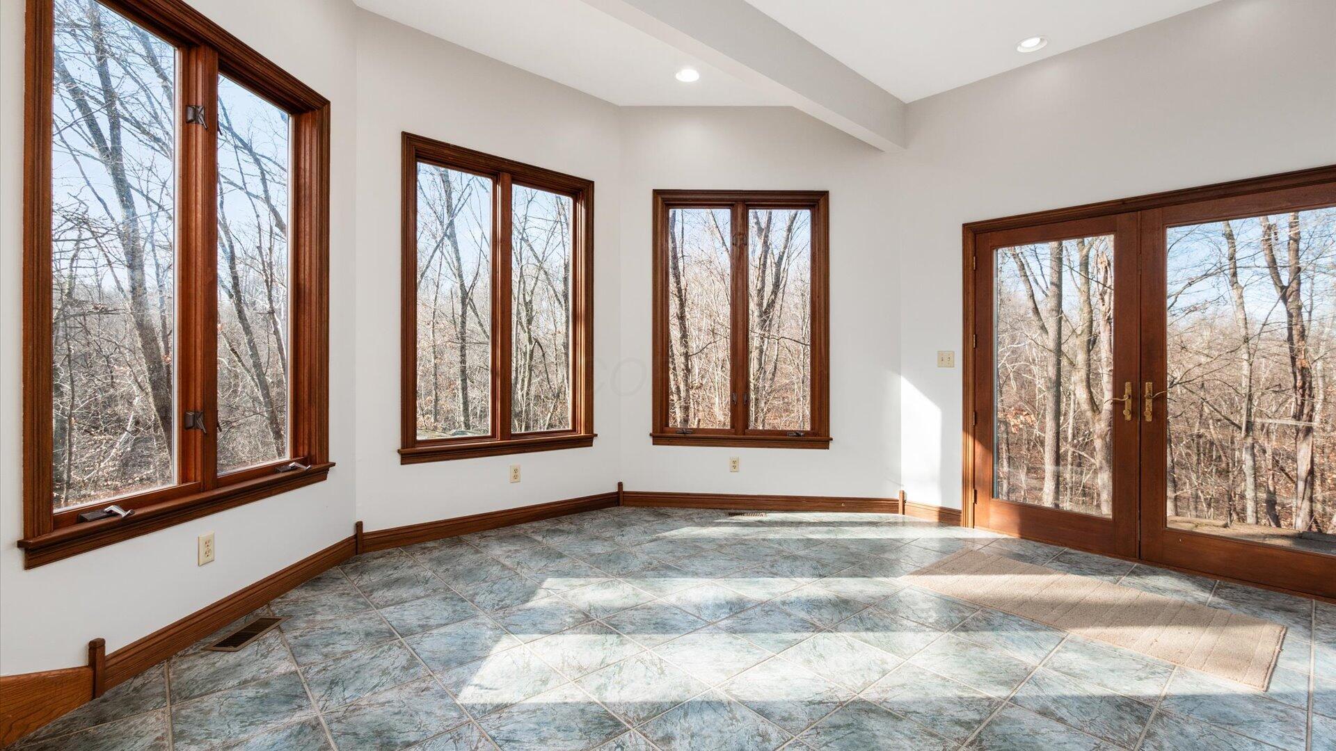 18988 Claypool Road Nashport, OH 43830 - Photo 15 of 50 Sunroom 1