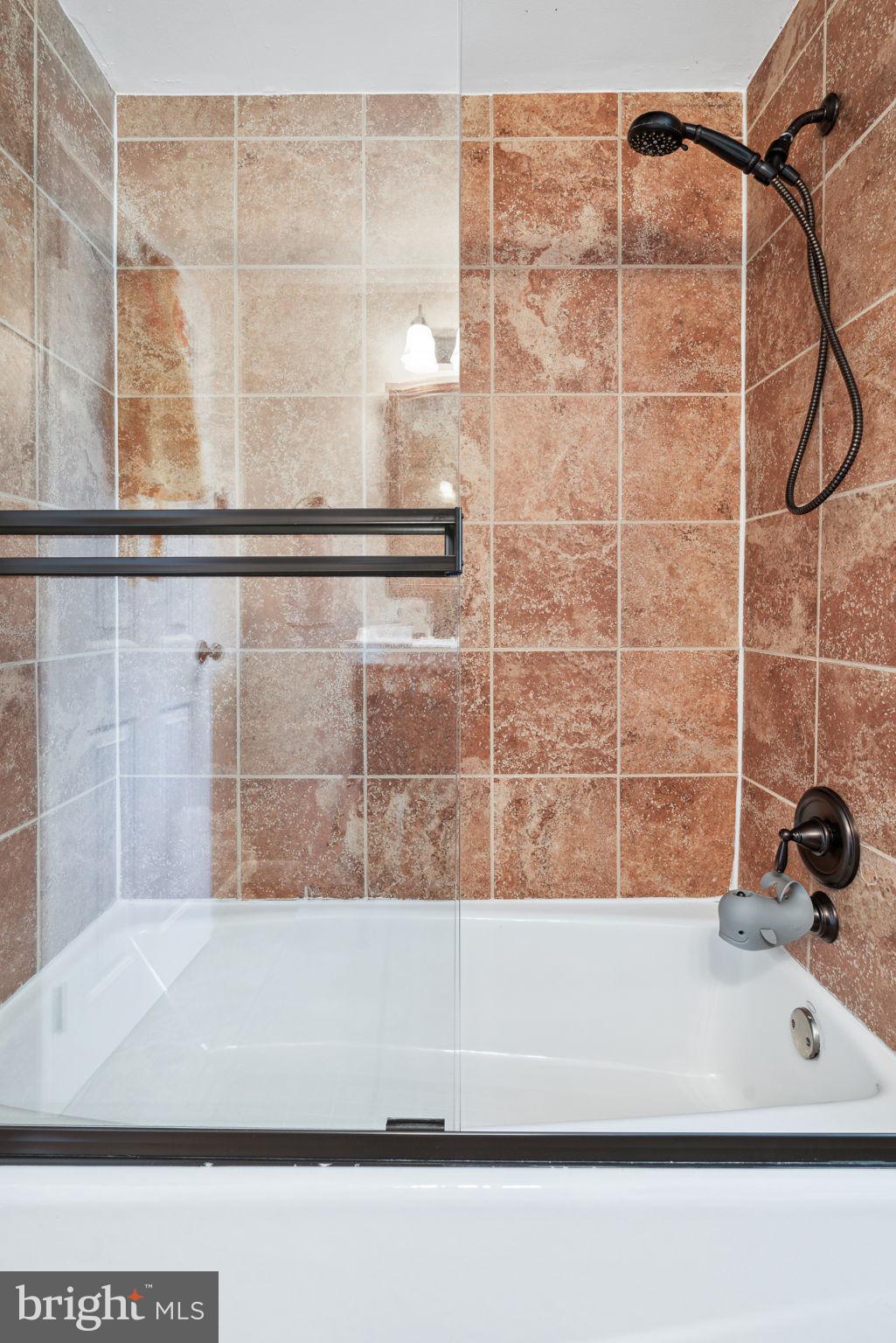 654 Wallace Drive Wayne, PA 19087 - Photo 24 of 35 Shower/tub combination