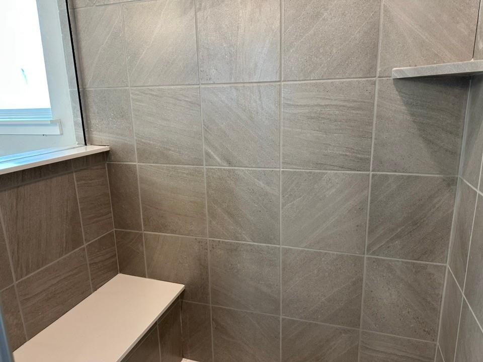 2472 Black Jack Oak Road Terrell, TX 75161 - Photo 18 of 27 a bathroom with a shower