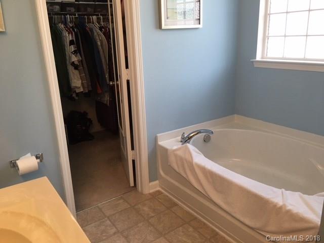 16131 Raptor Court, Unit 65 Charlotte, NC 28278 - Photo 14 of 24 Gallery Image 14