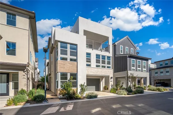 $1,928,000 | 120 Parkland Alley, Lake Forest, CA 92630