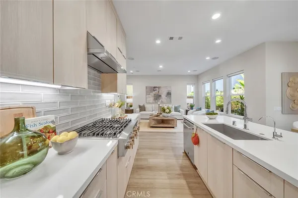 $1,928,000 | 120 Parkland Alley, Lake Forest, CA 92630