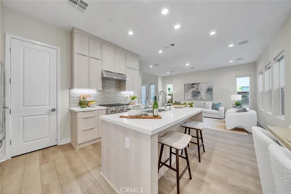 $1,928,000 | 120 Parkland Alley, Lake Forest, CA 92630