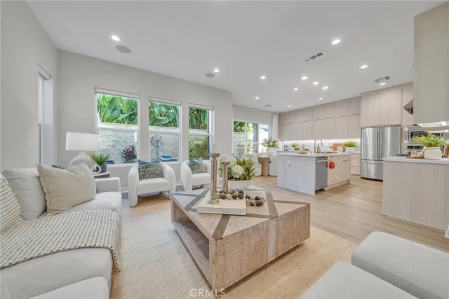 $2,000,000 | 120 Parkland Alley, Lake Forest, CA 92630