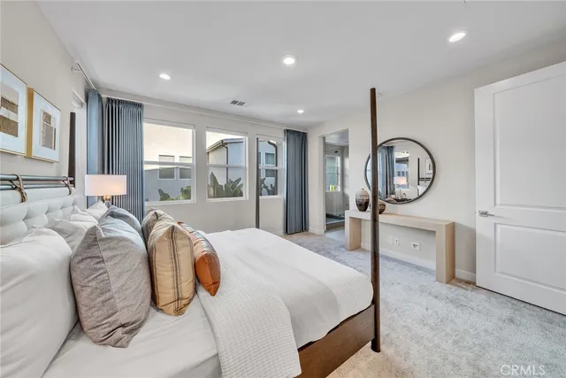 $2,000,000 | 120 Parkland Alley, Lake Forest, CA 92630