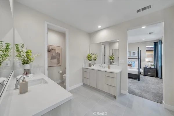 $1,928,000 | 120 Parkland Alley, Lake Forest, CA 92630