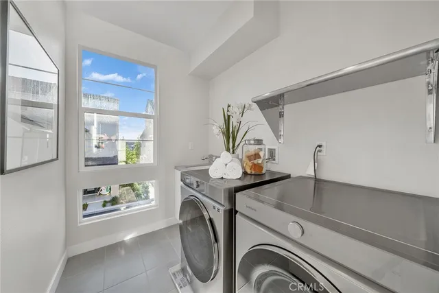 $2,000,000 | 120 Parkland Alley, Lake Forest, CA 92630