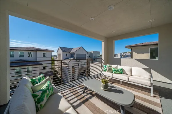 $1,928,000 | 120 Parkland Alley, Lake Forest, CA 92630