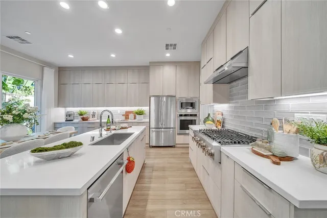 $2,000,000 | 120 Parkland Alley, Lake Forest, CA 92630