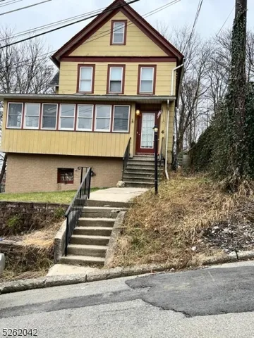 $1,600 | 4 Harrison Street, Unit B, Newton, NJ 07860