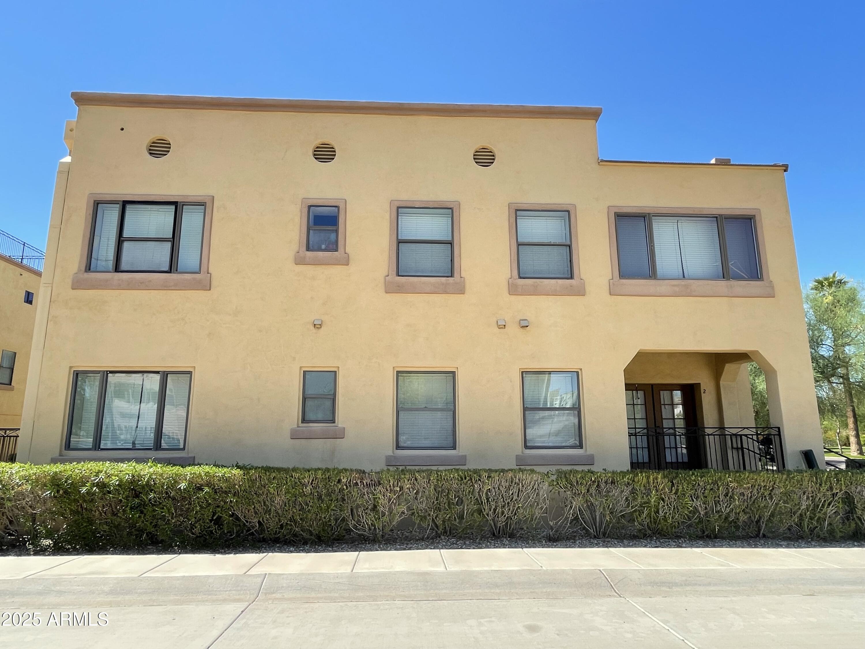 545 East Willetta Street, Unit 4 Phoenix, AZ 85004 - Photo 1 of 14 IMG-7428