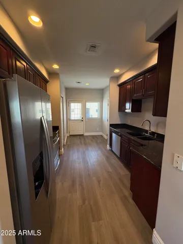 $1,600 | 545 East Willetta Street, Unit 4, Phoenix, AZ 85004