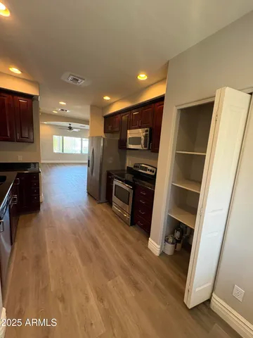 $1,600 | 545 East Willetta Street, Unit 4, Phoenix, AZ 85004