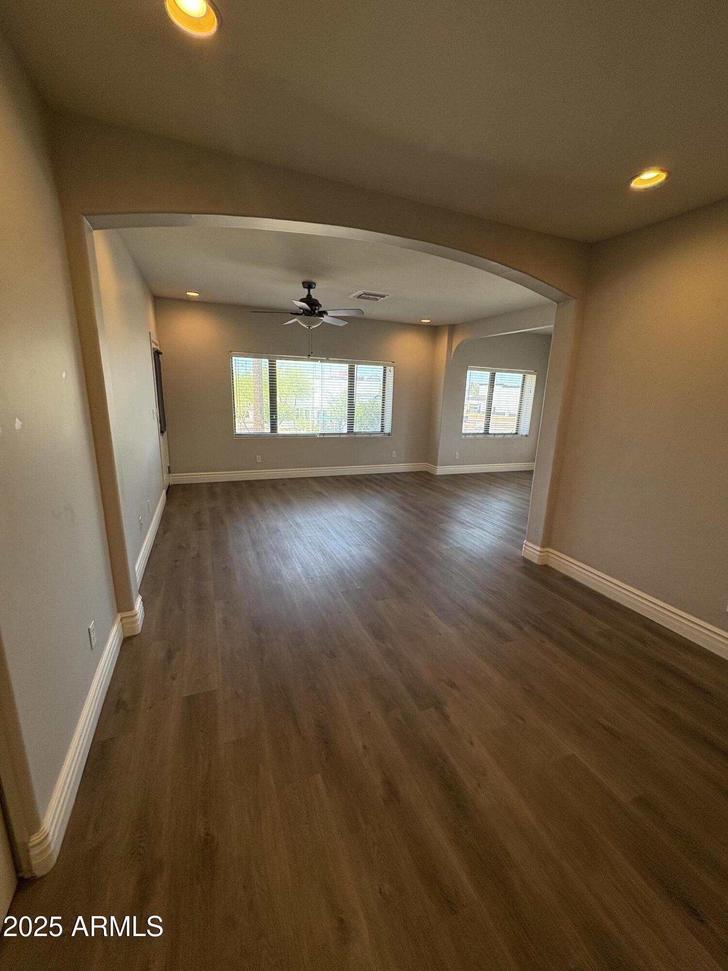 545 East Willetta Street, Unit 4 Phoenix, AZ 85004 - Photo 8 of 14 IMG_9215