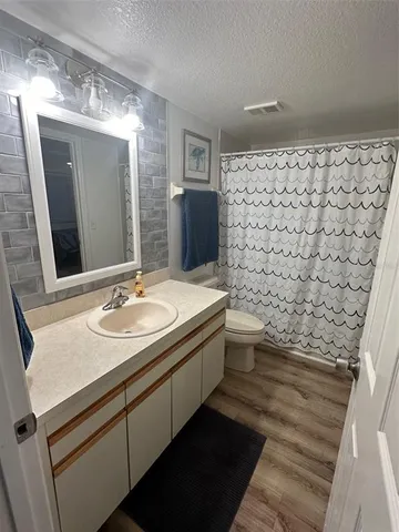 $3,800 | 458 Bouchelle Drive, Unit 103, New Smyrna Beach, FL 32169