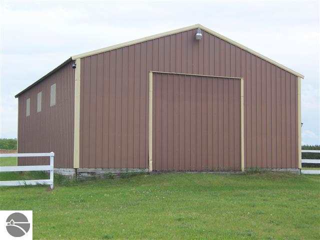 908 North Weaver Road Fairview, MI 48621 - Photo 10 of 11 1746796-9.JPG