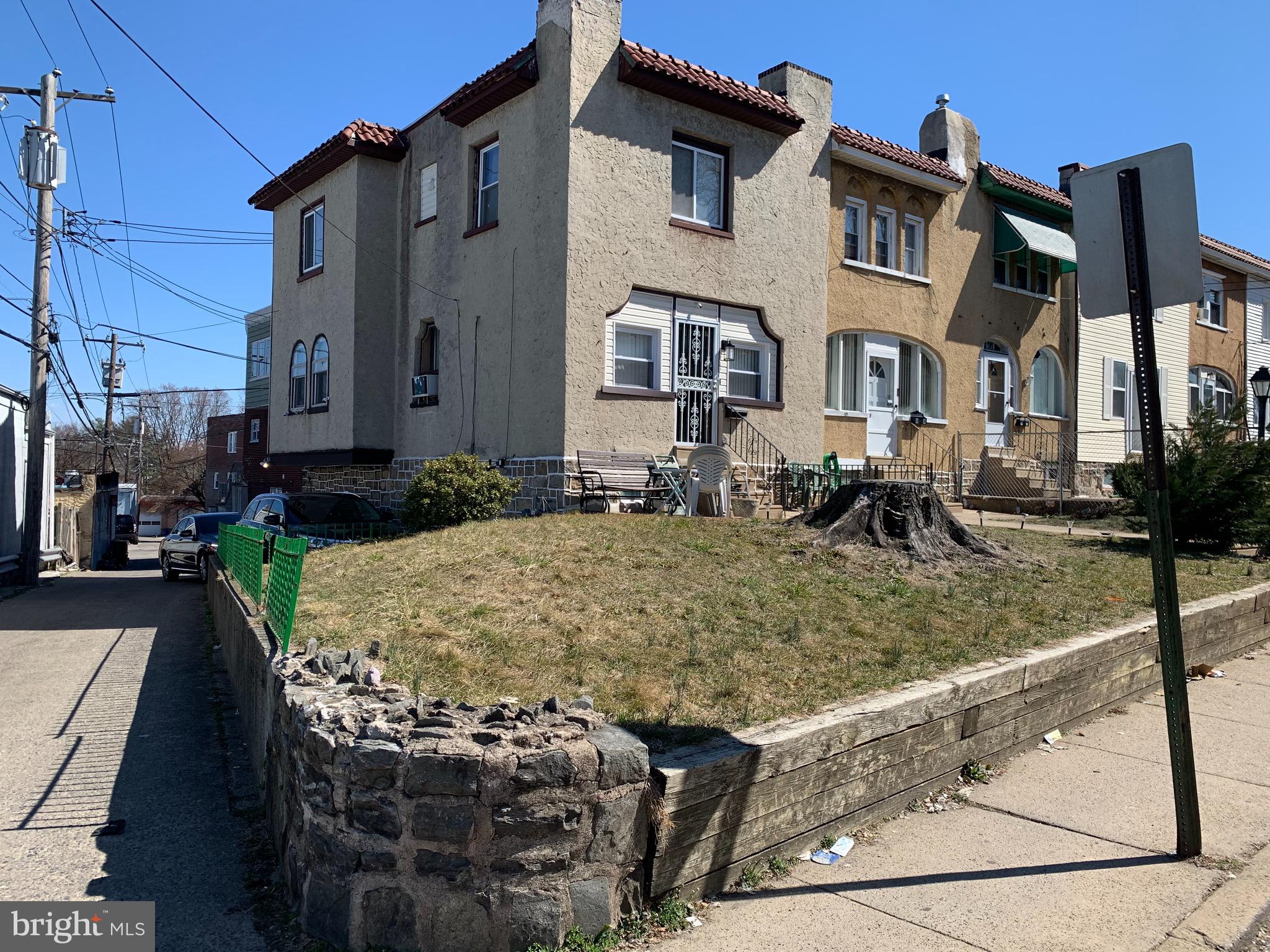 97 Springton Road Upper Darby, PA 19082 - Photo 4 of 45
