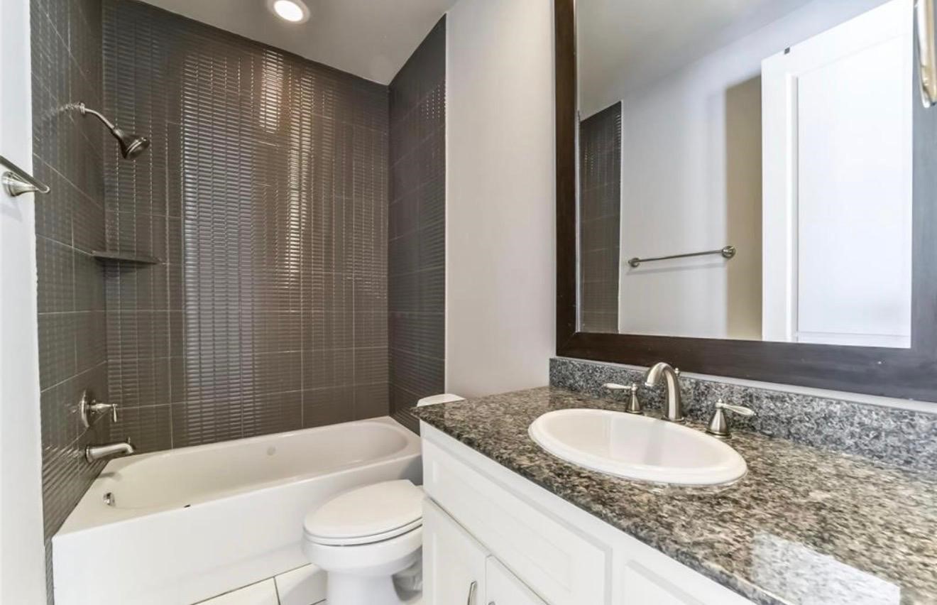 9642 Knight Road Houston, TX 77045 - Photo 15 of 26